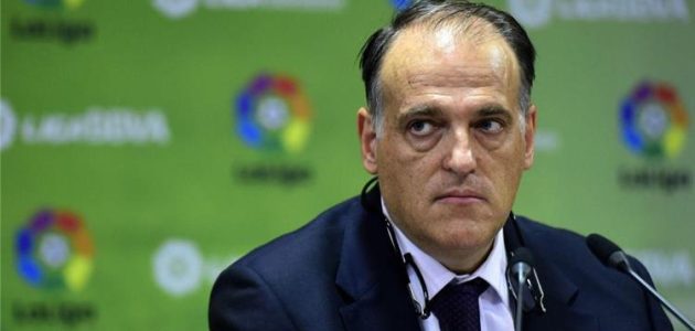 تيباس يواصل التحدي: برشلونة لن يكون قادرًا على شراء لاعبين جدد في الصيف