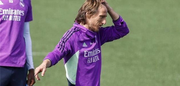 مودريتش عن مستقبله مع ريال مدريد: النادي يعرف رغبتي